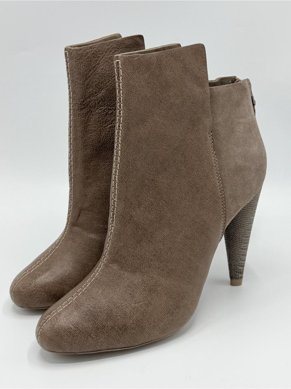 New BCBG Max Azria Ankle boots, Light Brown, Leather/Suede, size EU 38, US 7.5-8